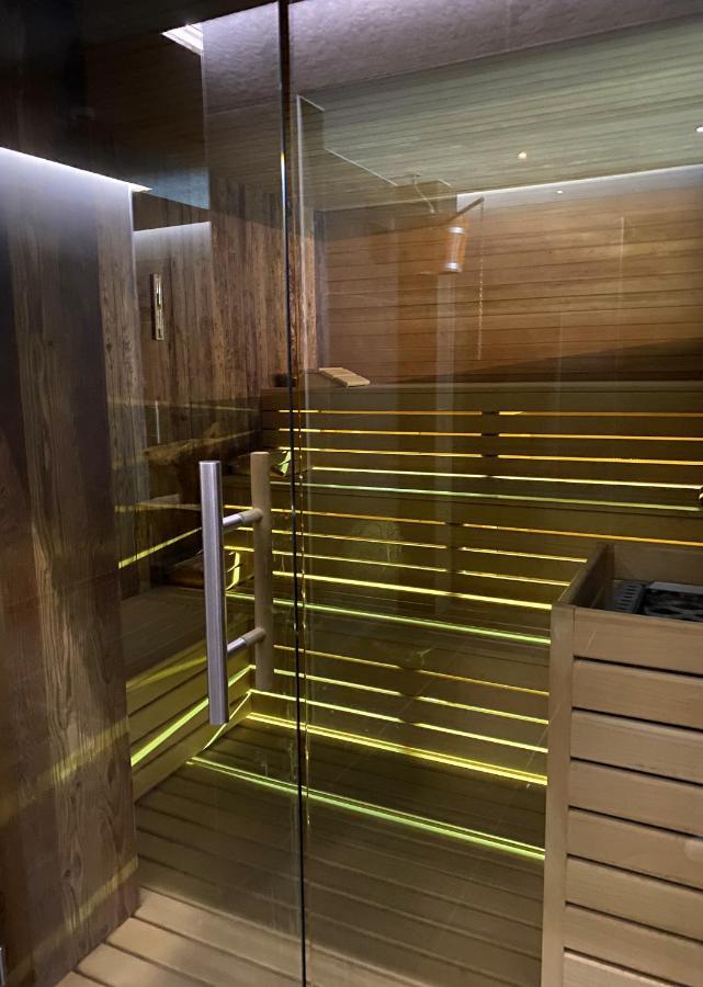 Hotel Wellness Eau De Roche Durbuy Eksteriør billede