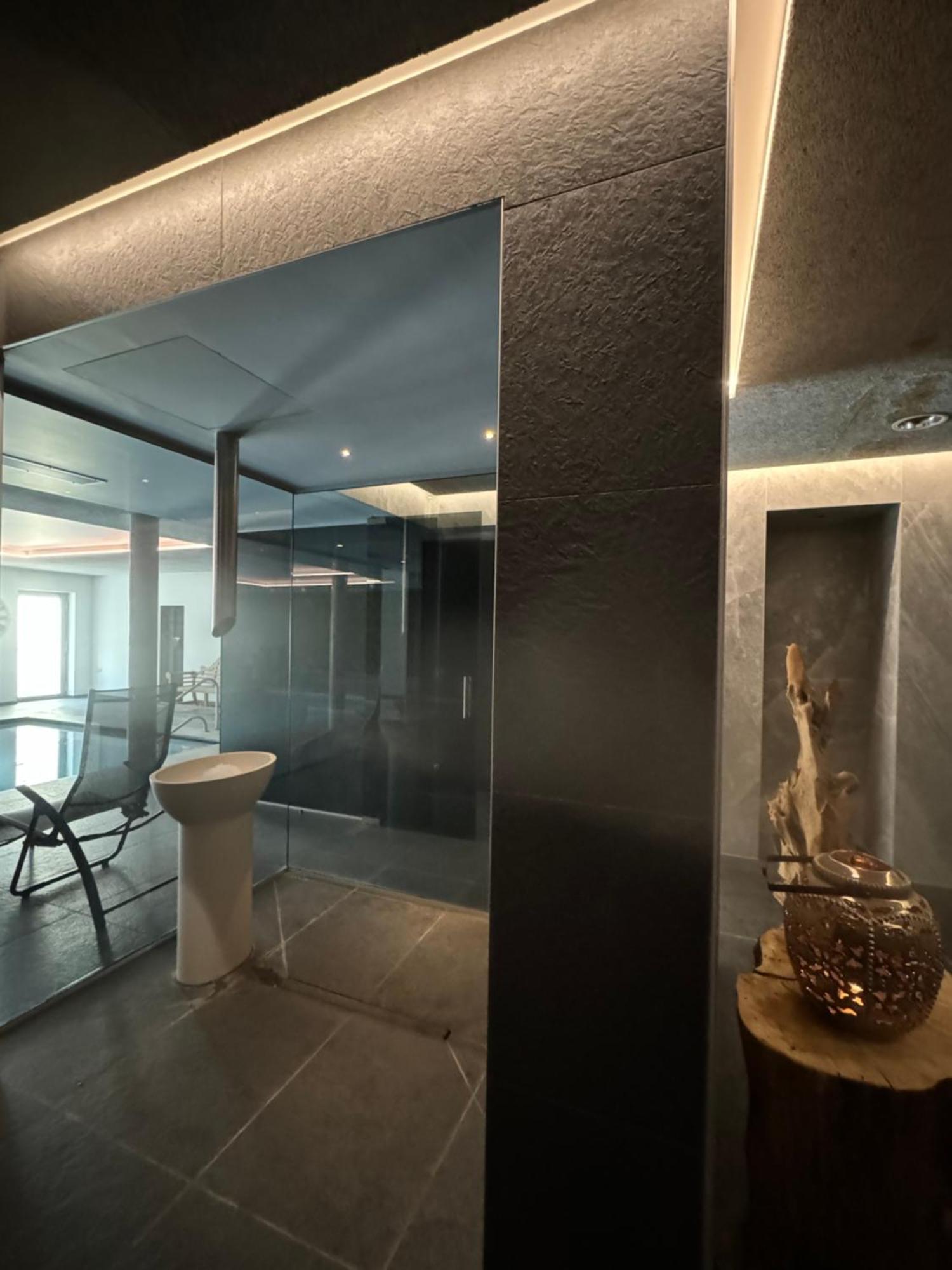 Hotel Wellness Eau De Roche Durbuy Eksteriør billede